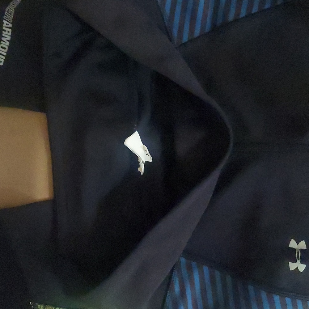 Under Armour - Picture 8 of 9